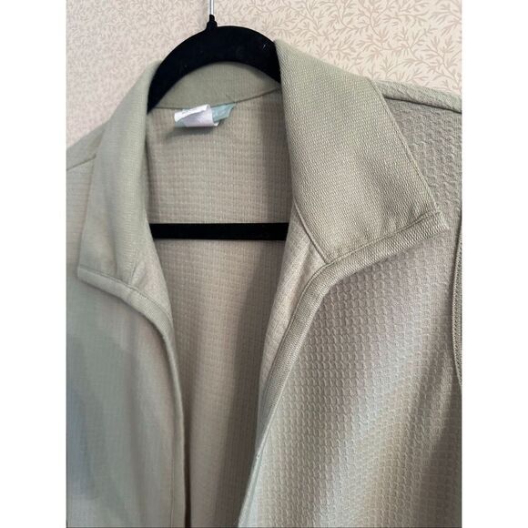 Sage green vest with pockets - Picture 4 of 5